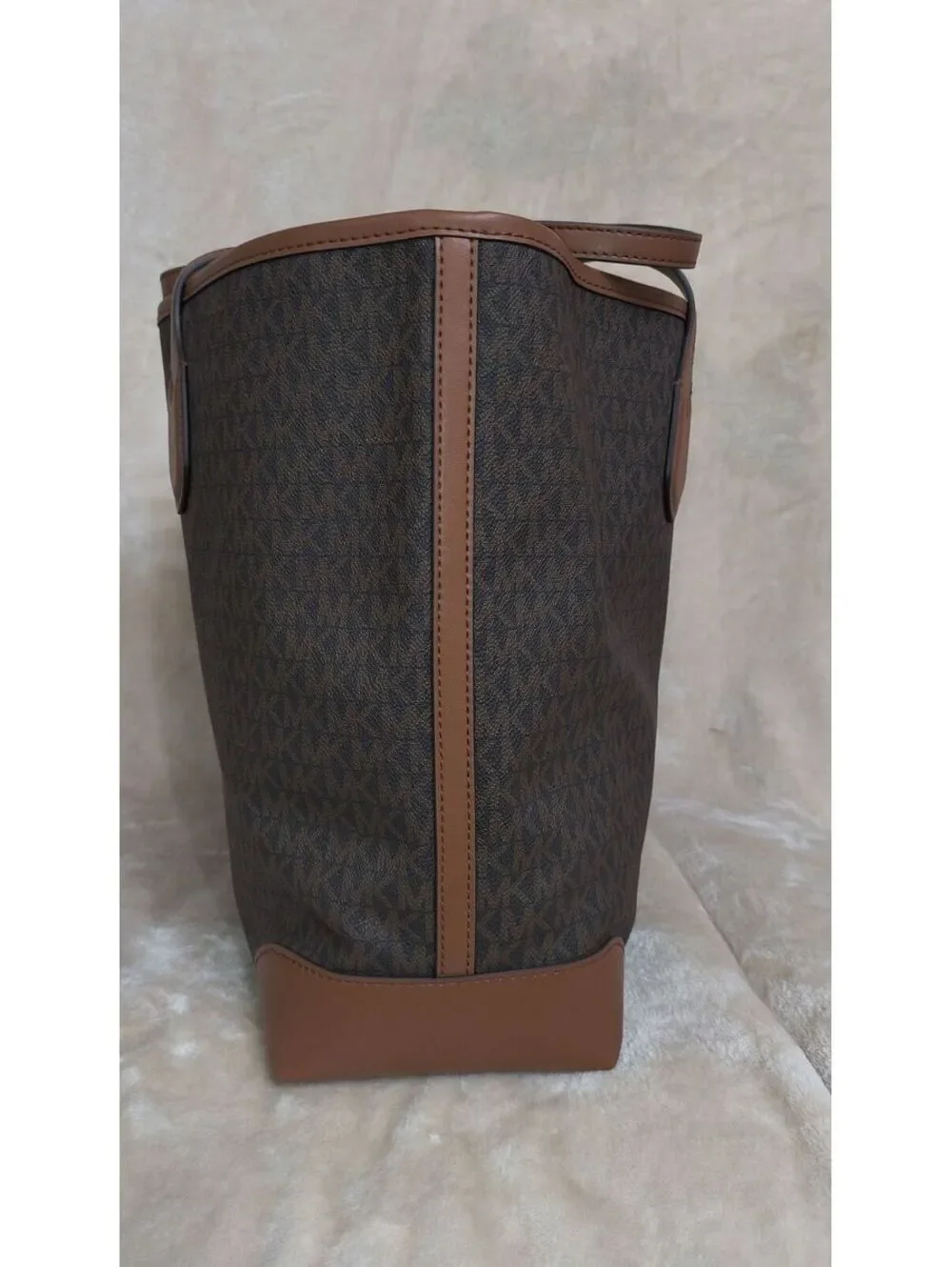 79. Michael Kors Eva Large Signature Logo Stripe Tote Bag